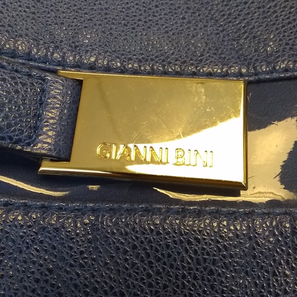 Gianni Bini Blue Vegan Leather shoulder bag - Picture 2 of 8